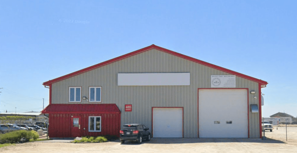 Interior of the MTO Truck and Trailer Repair service bay